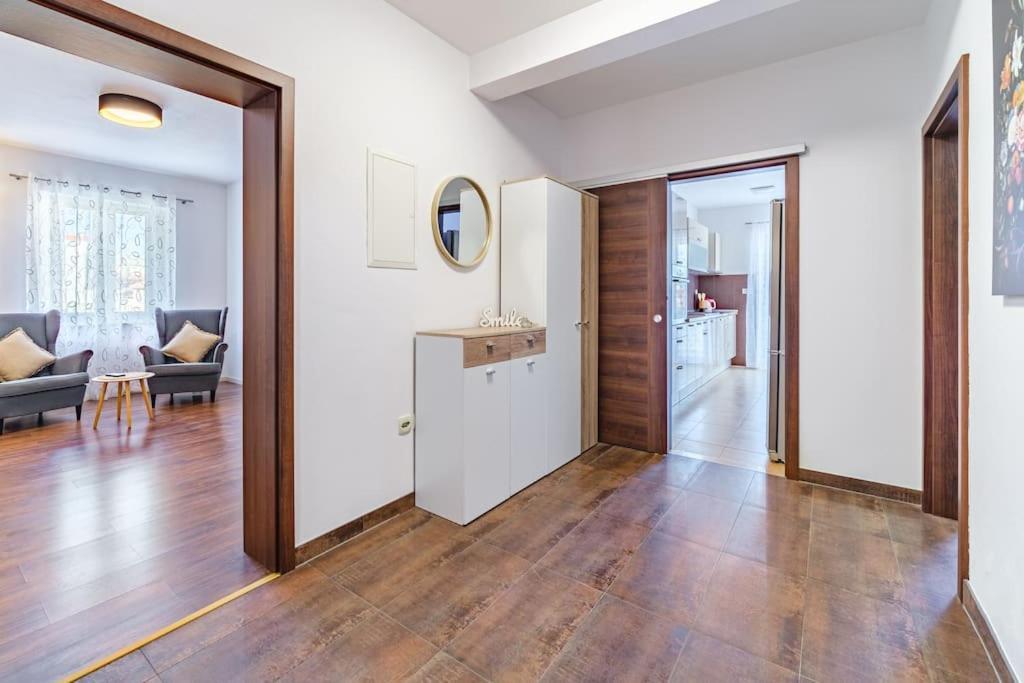 סוטיבאן Peters Apartment מראה חיצוני תמונה