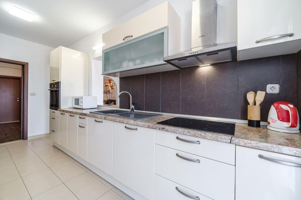 סוטיבאן Peters Apartment מראה חיצוני תמונה