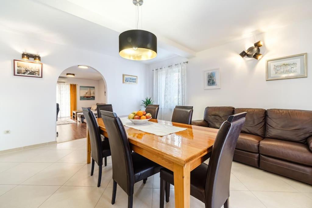 סוטיבאן Peters Apartment מראה חיצוני תמונה